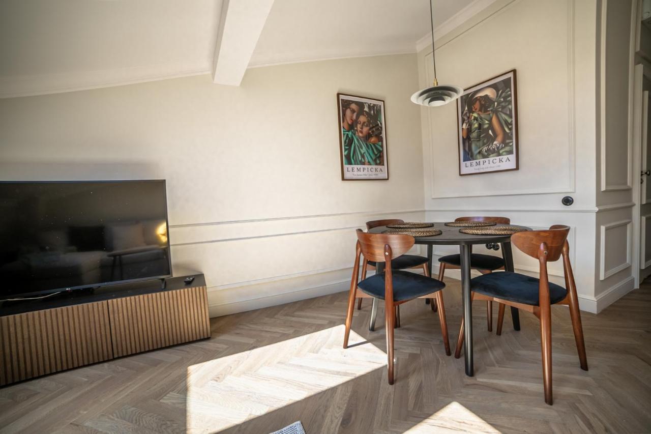 Krolewska Deluxe Comfy Apartment Krakow Bagian luar foto