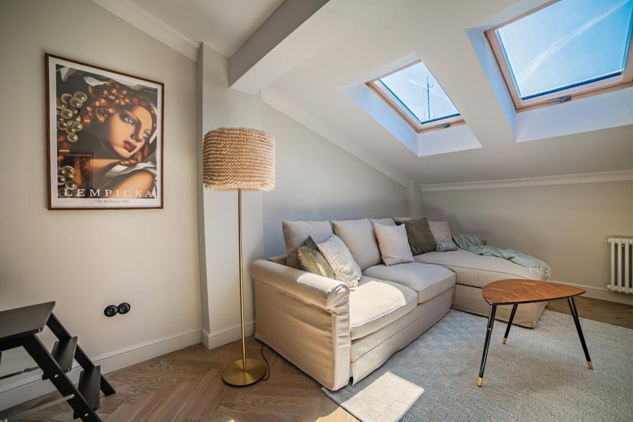 Krolewska Deluxe Comfy Apartment Krakow Bagian luar foto